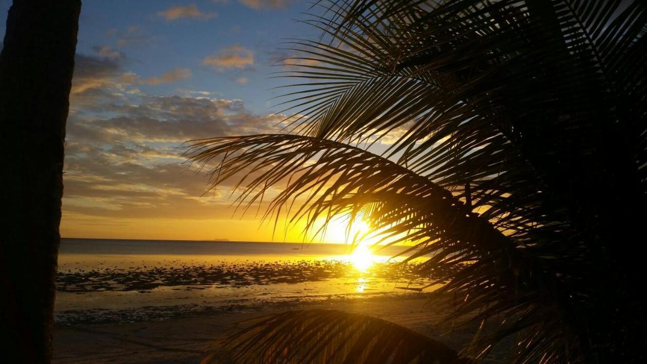 Apo Diver Beach Resort San Juan  Esterno foto
