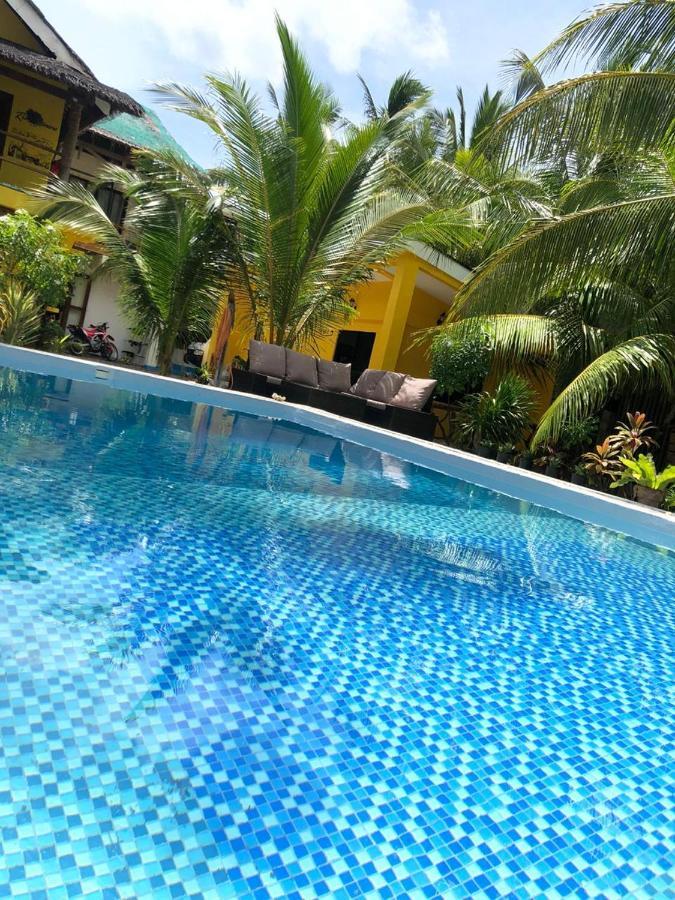 Apo Diver Beach Resort San Juan  Esterno foto